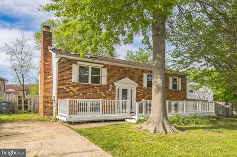 5 Douglas Dr, Bear, DE 19701 photo 2