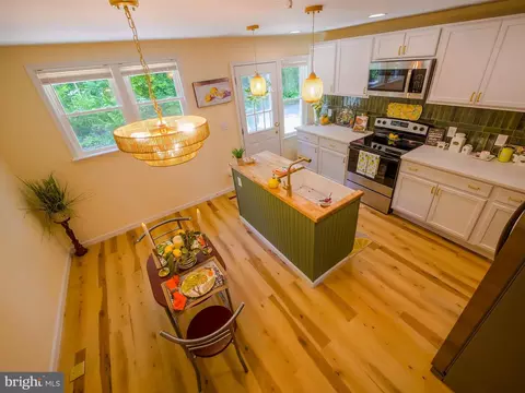 Kitchen - 179 Madison Dr, Newark, DE 19711 photo 1 of 8