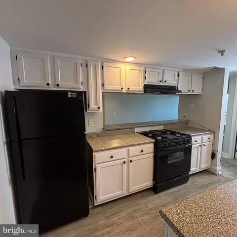 2408 Waters Edge Dr, Newark, DE 19702 photo 7