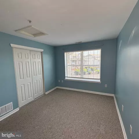 2408 Waters Edge Dr, Newark, DE 19702 photo 19