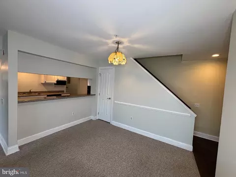 2408 Waters Edge Dr, Newark, DE 19702 photo 10