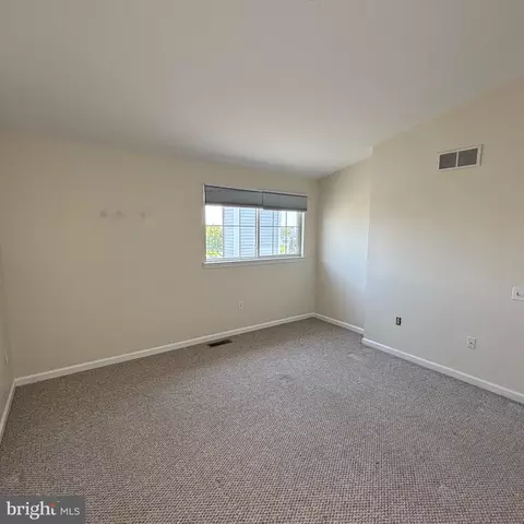 2408 Waters Edge Dr, Newark, DE 19702 photo 25