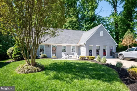6 Theodora Ct, Wilmington, DE 19808