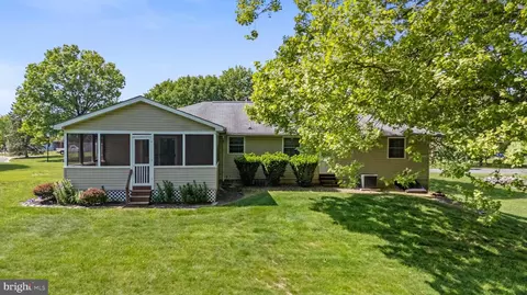 Exterior - 115 Pigeon Run Dr, Bear, DE 19701 photo 2 of 4