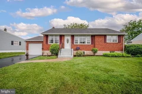 2203 Saint James Dr, Wilmington, DE 19808