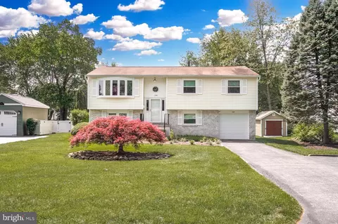 100 Median Dr, Wilmington, DE 19803