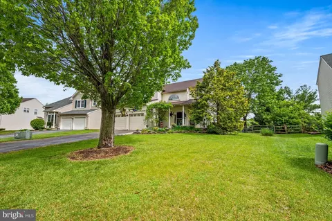 31 Forsythia Ln, Bear, DE 19701