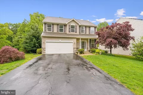 Exterior - 308 Astilbe Ct, Bear, DE 19701 photo 2 of 10