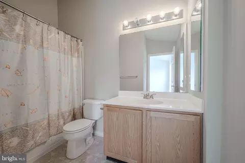 Bath - 3 Printz Dr, Bear, DE 19701 photo 2 of 2