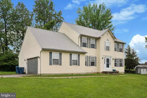 7 Gazelle Pl, New Castle, DE 19720