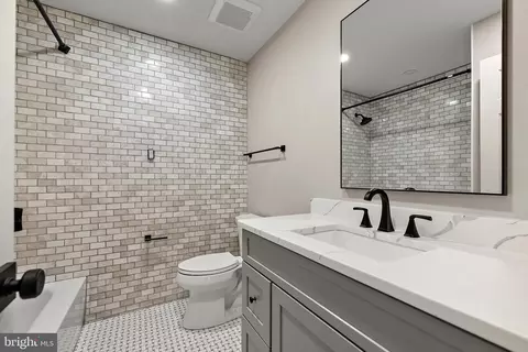 Bath - 88 Scottfield Dr, Newark, DE 19713 photo 1 of 5