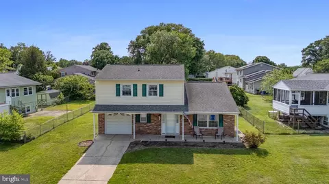 35 Gill Dr, Newark, DE 19713