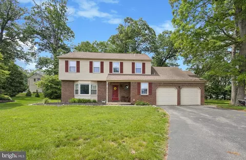 7 Quail Ct, Wilmington, DE 19810