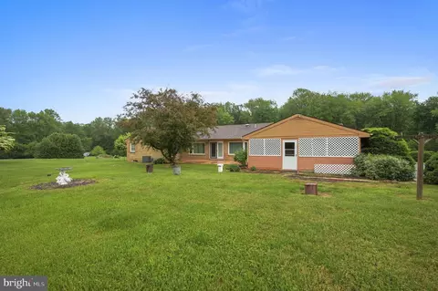 Exterior - 232 Deer Run Rd, Townsend, DE 19734 photo 2 of 4