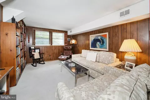 Living - 124 Timberline Dr, Newark, DE 19711 photo 1 of 1
