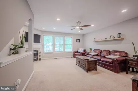 Living - 845 Sabina Cir, Bear, DE 19701 photo 1 of 4