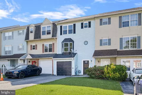 1065 Old Forge Rd, New Castle, DE 19720
