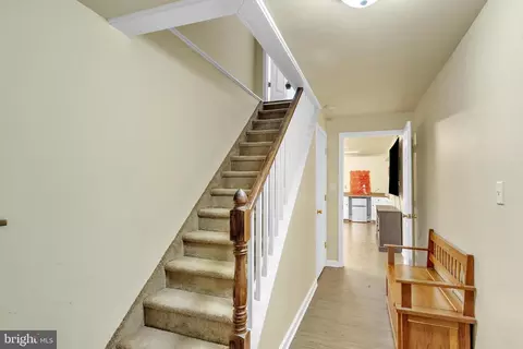 Entry Way - 5 Patricia Cir, Bear, DE 19701 photo 3 of 3