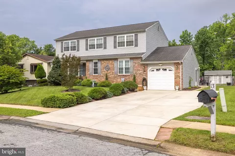 13 Berley Ct, Newark, DE 19702