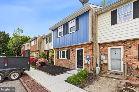 10 James Ct, Newark, DE 19702