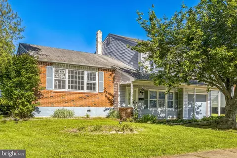 116 Layton Dr, New Castle, DE 19720