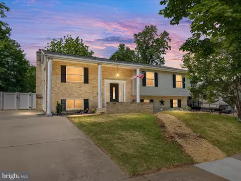 26 Glyn Dr, Newark, DE 19713
