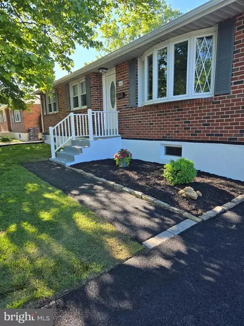 44 Monticello Blvd, New Castle, DE 19720