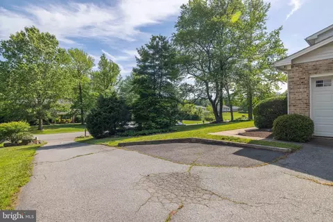 806 Jeffrey Pine Dr, Bear, DE 19701 photo 7