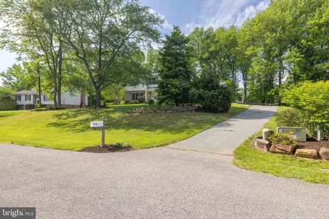 806 Jeffrey Pine Dr, Bear, DE 19701 photo 4