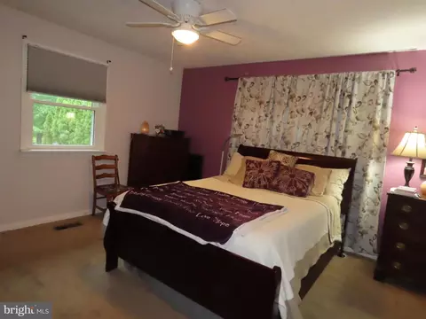 Bedroom - 2643 Old County Rd, Newark, DE 19702 photo 1 of 5