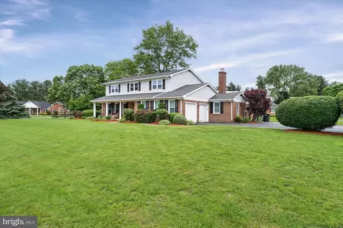 20 Carol Ann Ct, Bear, DE 19701