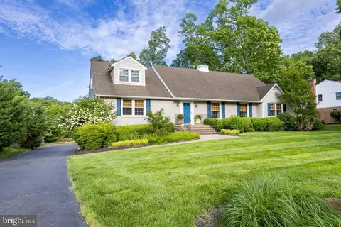 1707 Forestdale Dr, Wilmington, DE 19803