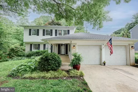 9 Henderson Hill Rd, Newark, DE 19711
