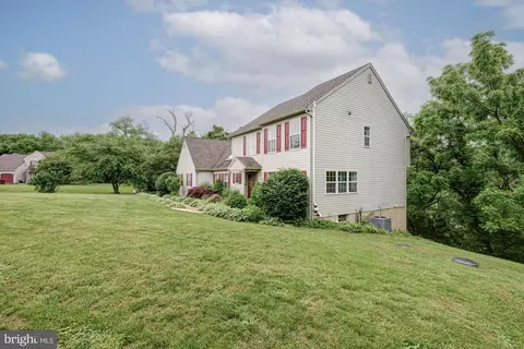208 E Bradford Ct, Middletown, DE 19709 photo 14