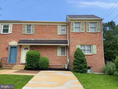 700 Woodlawn Ave, Wilmington, DE 19805
