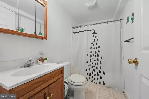 Bath - 692 Corsica Ave, Bear, DE 19701 photo 2 of 2