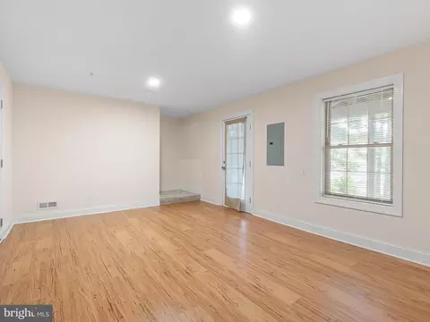 Living - 105 Sutton Way, Newark, DE 19711 photo 6 of 6