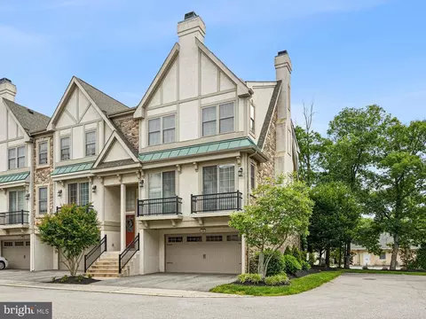 105 Sutton Way, Newark, DE 19711