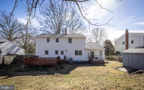 13 Barnard St, Newark, DE 19711 photo 2