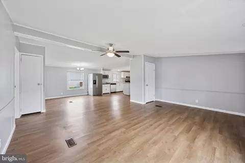 528 Vincent Ln #103, Bear, DE 19701 photo 3