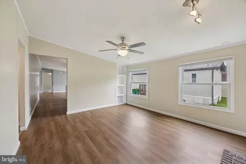 528 Vincent Ln #103, Bear, DE 19701 photo 11