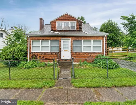 617 Armstrong Ave, Wilmington, DE 19805