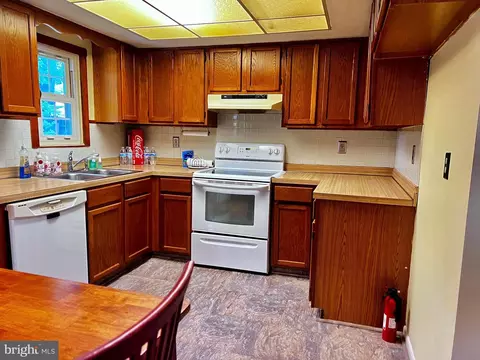 Kitchen - 141 Melodic Dr, Newark, DE 19713 photo 1 of 1