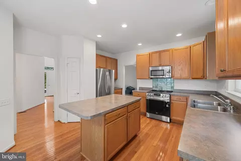 101 Glencoe Ct, Newark, DE 19702 photo 8