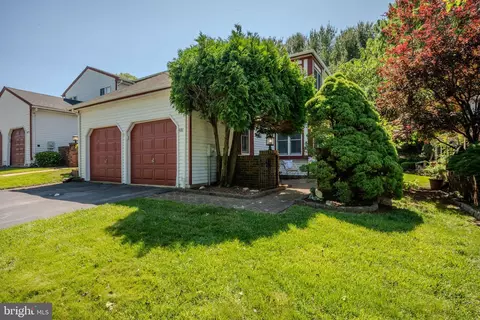 4861 Plum Run Ct, Wilmington, DE 19808