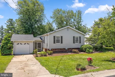 12 Washington Ave, Wilmington, DE 19810