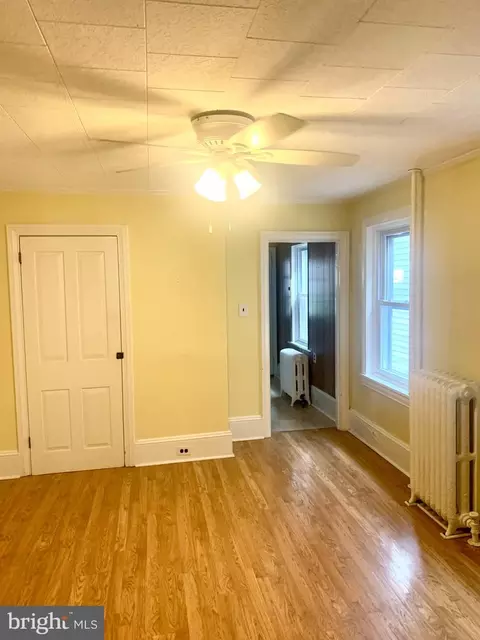 42 E 5th St, New Castle, DE 19720 photo 5