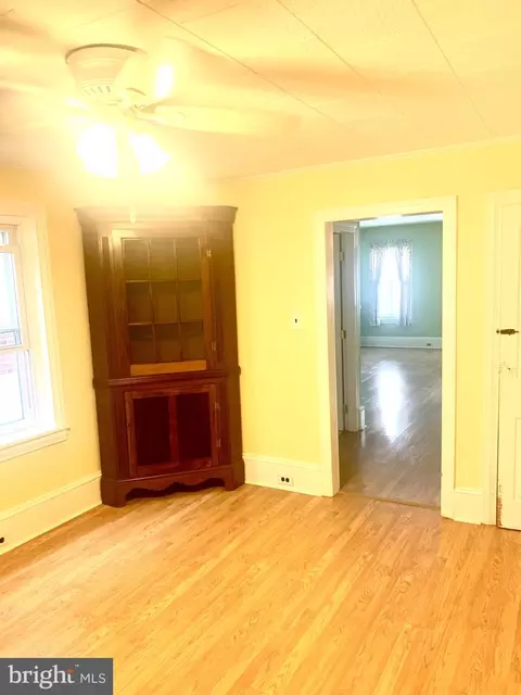 42 E 5th St, New Castle, DE 19720 photo 6