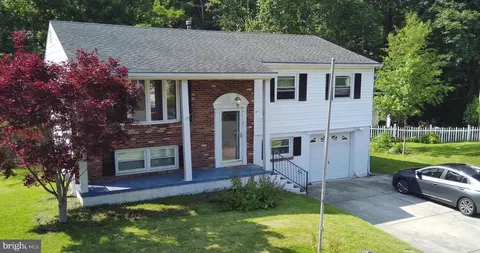 10 Furman Ct, Newark, DE 19713