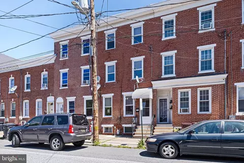 917 Linden St, Wilmington, DE 19805